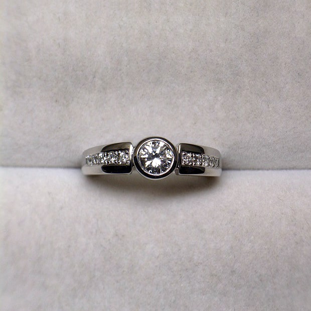 ダイヤモンド リング