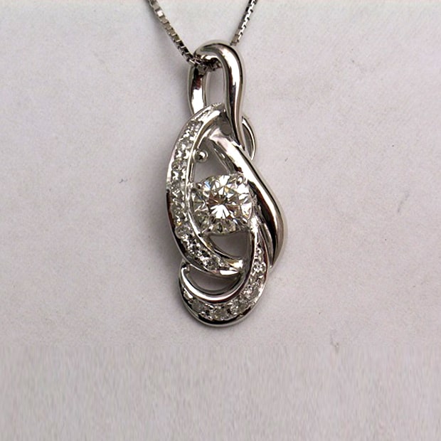 ダイヤモンド ネックレス